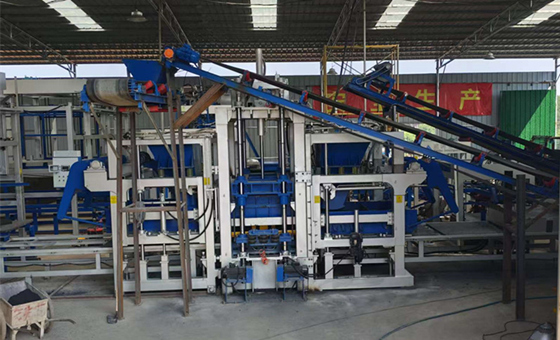 Barisan pengeluaran blok automatik penuh QT12-15 di Wilayah Jiangxi
